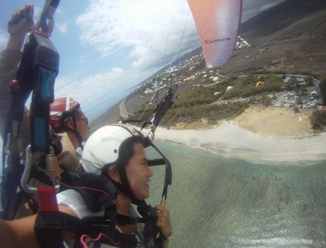  留尼汪岛滑翔伞 